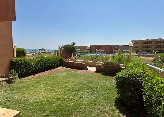 2 Bedroom Pool& Sea View Just Steps From The Sea Fanar De Luna Ain Sokhna * Ain Sukhna