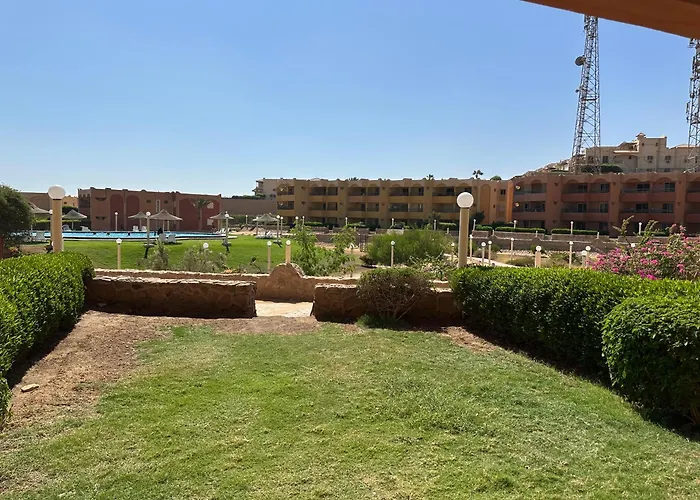 2 Bedroom Pool& Sea View Just Steps From The Sea Fanar De Luna Ain Sokhna * Ain Sukhna