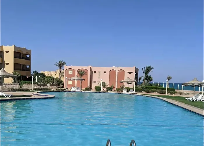 Apartment 2 Bedroom Pool& Sea View Just Steps From The Sea Fanar De Luna Ain Sokhna