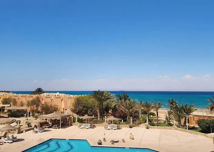 2 Bedroom Pool& Sea View Just Steps From The Sea Fanar De Luna Ain Sokhna *