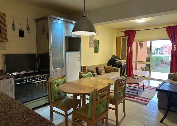 2 Bedroom Pool& Sea View Just Steps From The Sea Fanar De Luna Ain Sokhna * Ain Sukhna